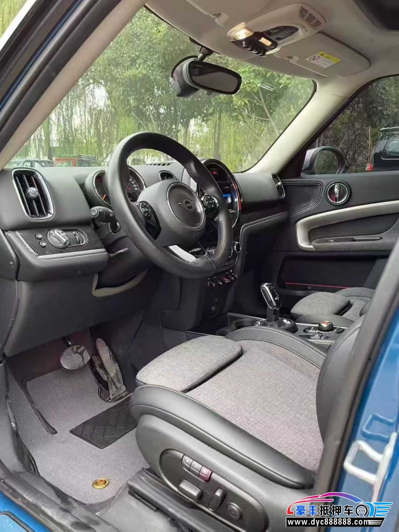 20年宝马MINI轿车抵押车出售