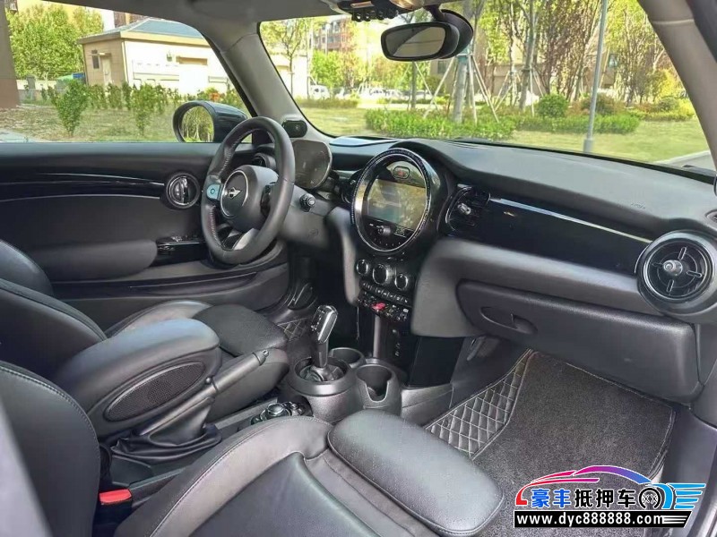 22年宝马MINI轿车抵押车出售