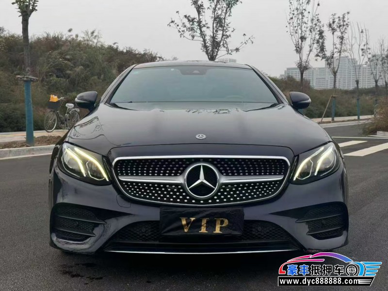 17年奔驰E轿车抵押车出售