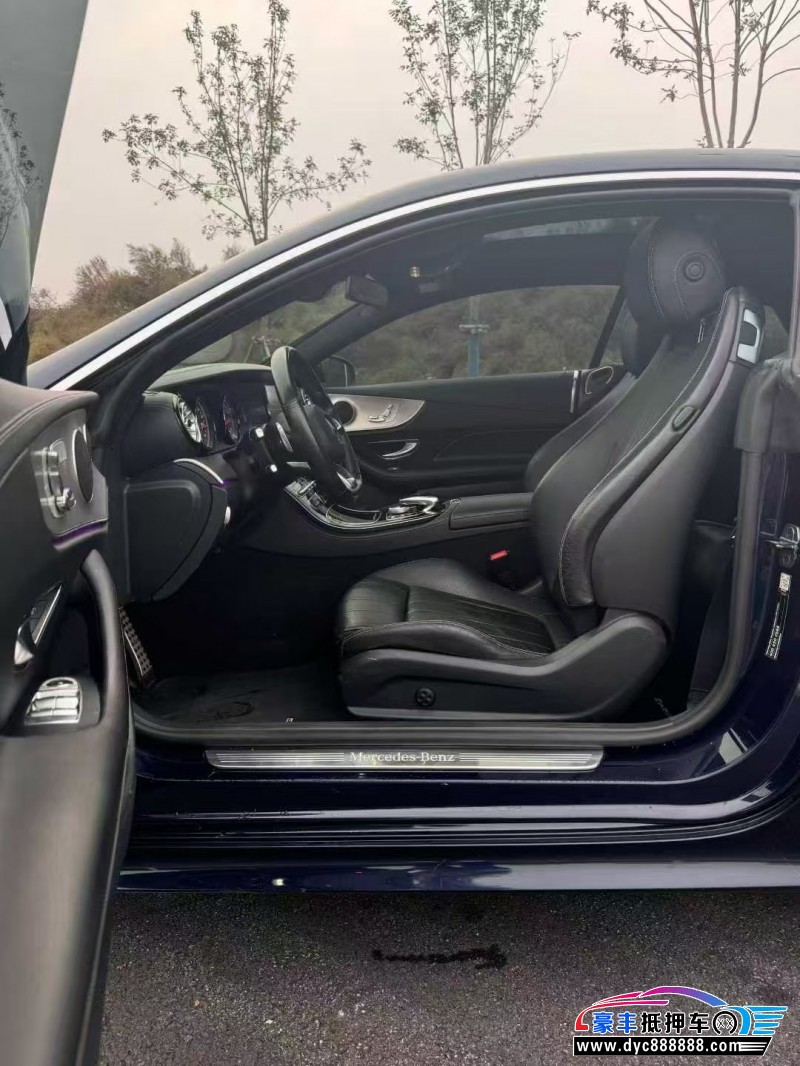 17年奔驰E轿车抵押车出售