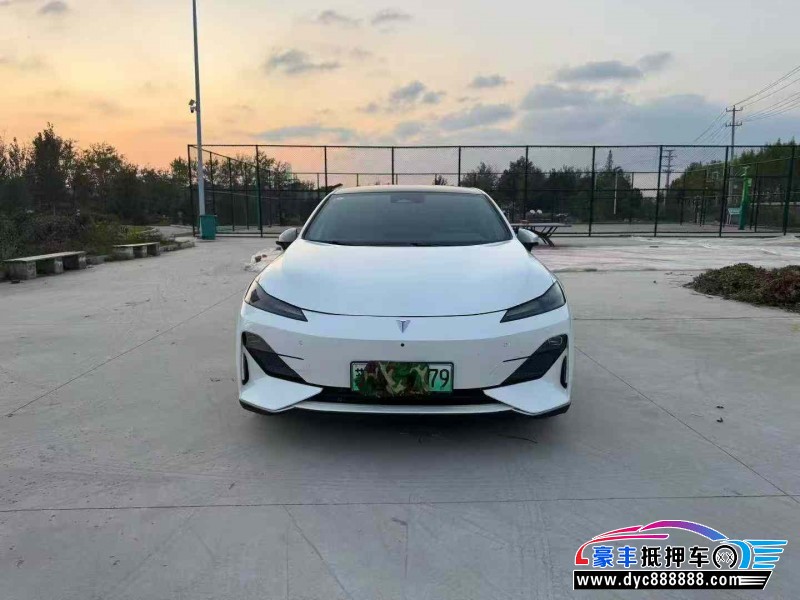 抵押车出售23年长安深蓝SL03轿车