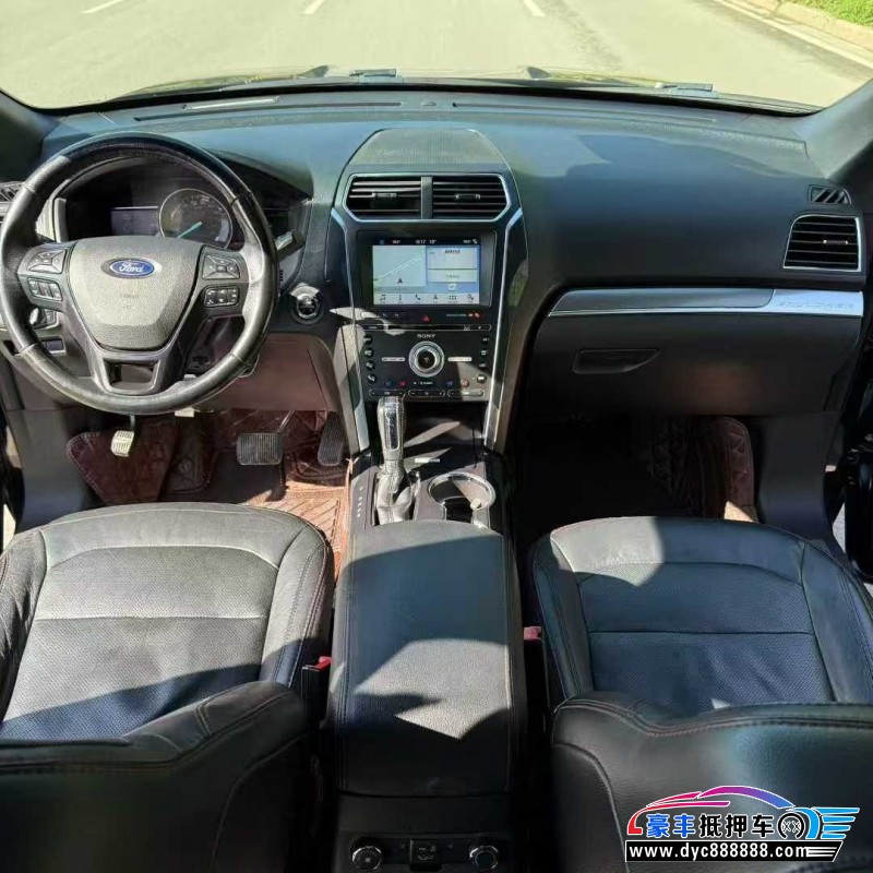 18年福特探险者轿车抵押车出售
