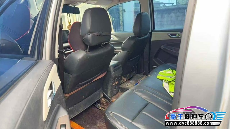 22年江铃域虎轿车抵押车出售