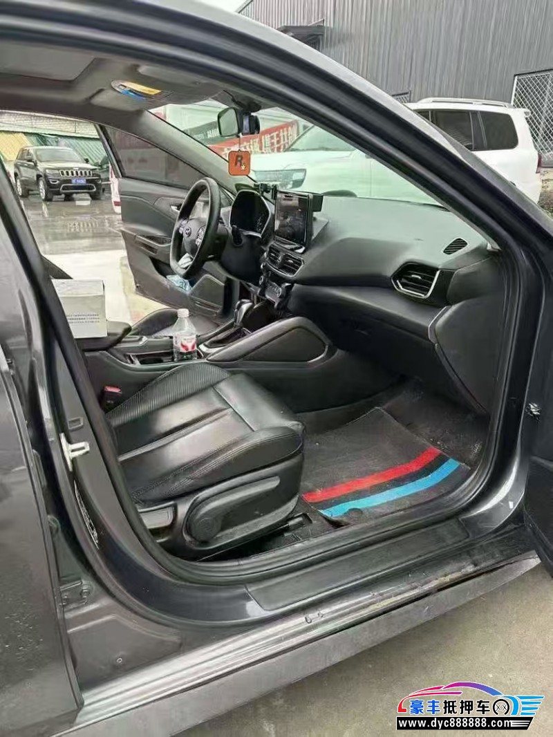 20年现代菲斯塔轿车抵押车出售