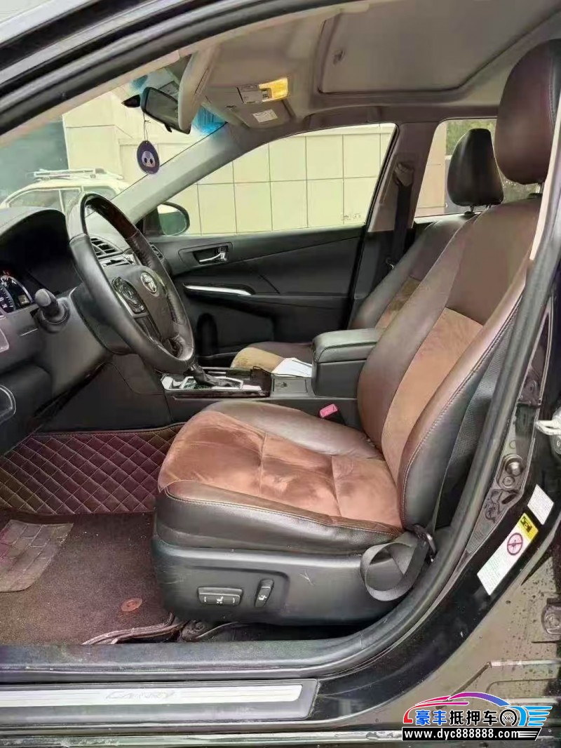 16年丰田凯美瑞轿车抵押车出售