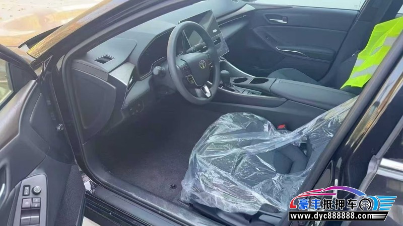 25年丰田亚洲龙轿车抵押车出售