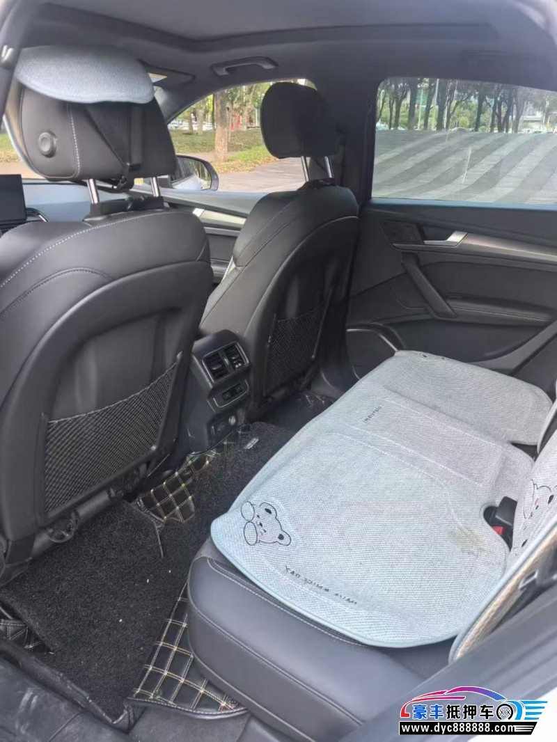 21年奥迪Q5轿车抵押车出售