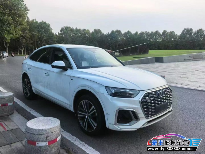 21年奥迪Q5轿车抵押车出售