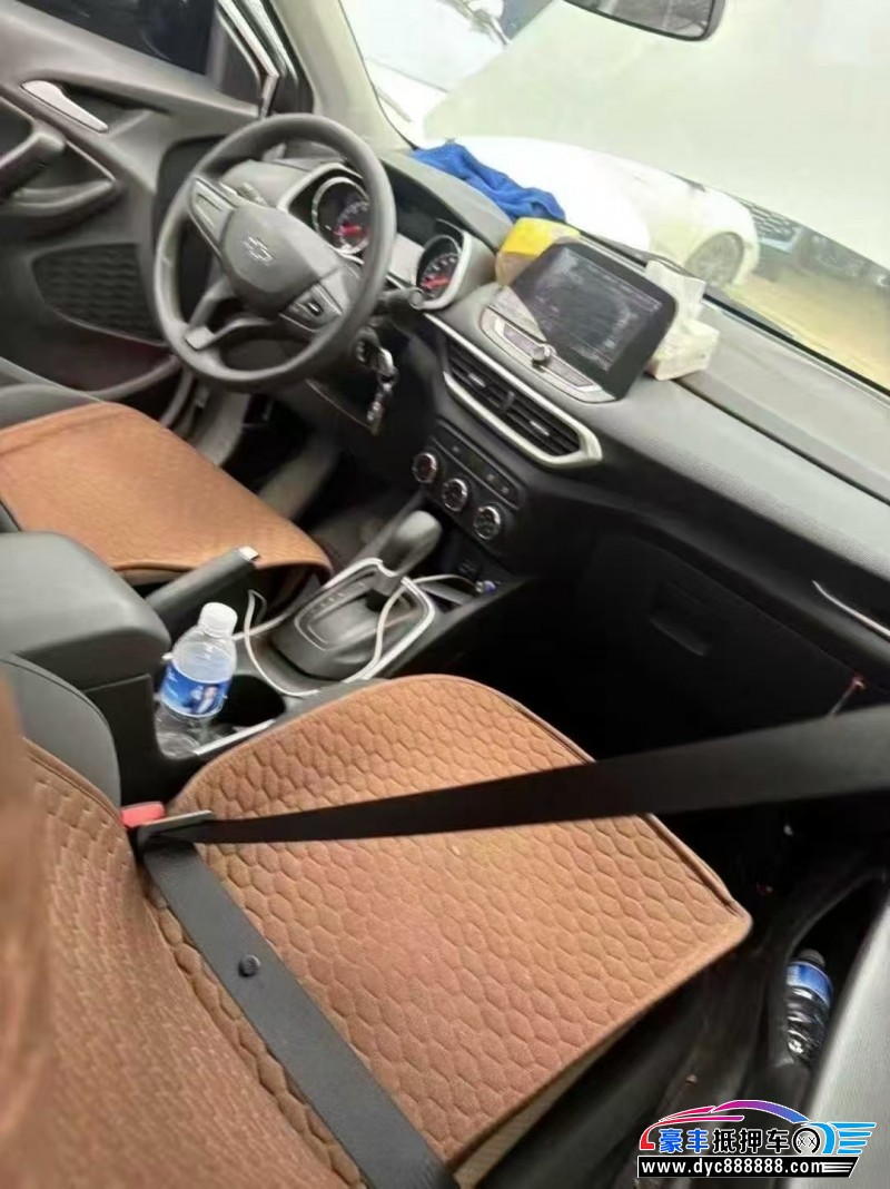 20年雪佛兰创酷轿车抵押车出售