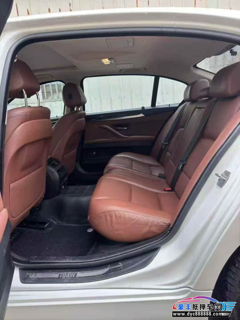 17年宝马5系轿车抵押车出售