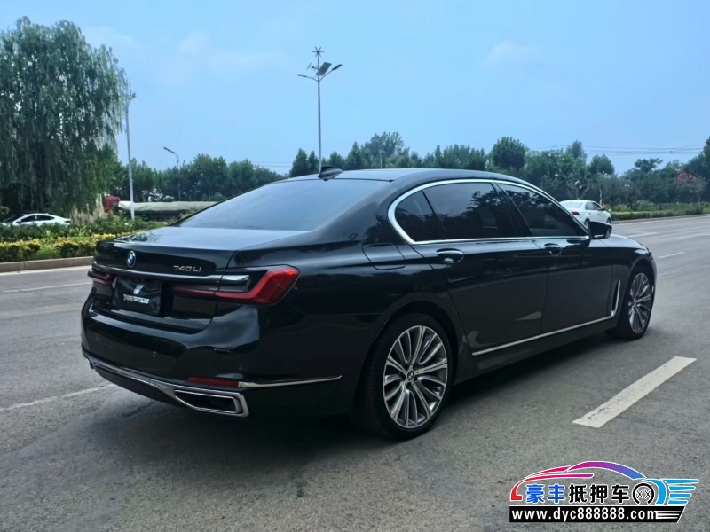 21年宝马7系轿车抵押车出售