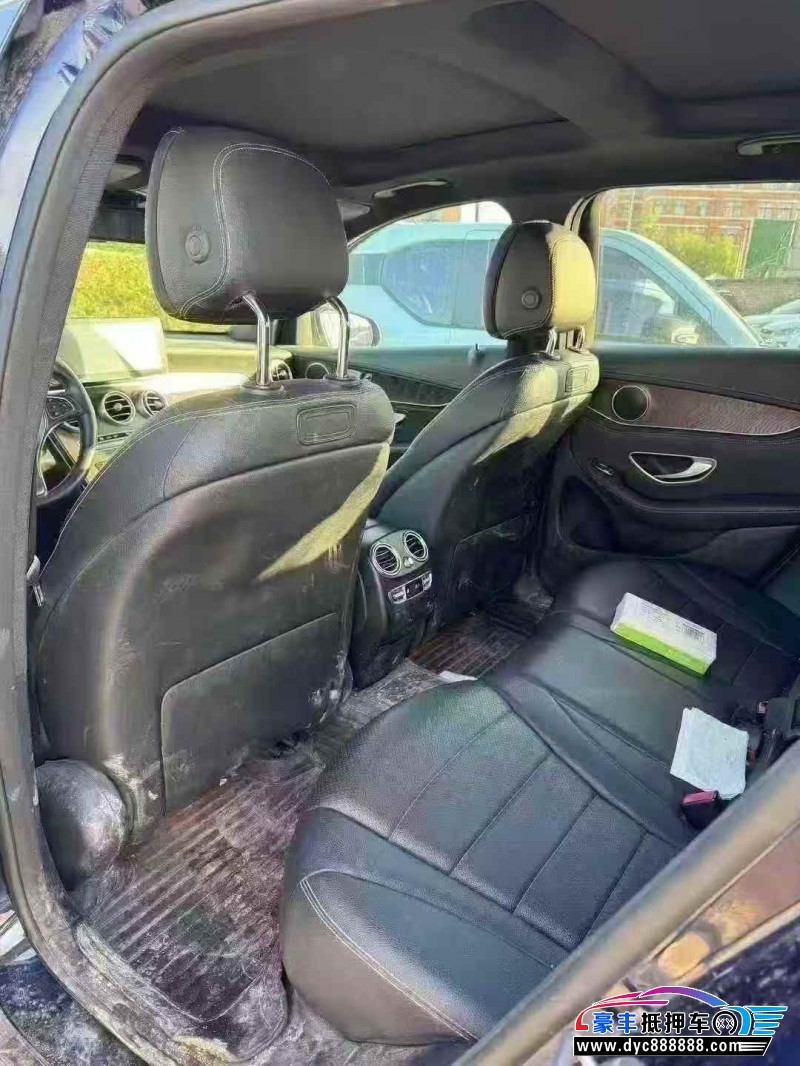 17年奔驰GLCSUV抵押车出售