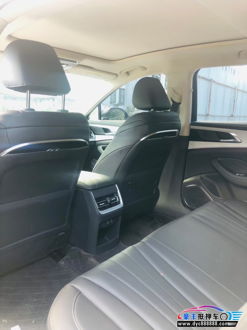 25年红旗H5轿车抵押车出售