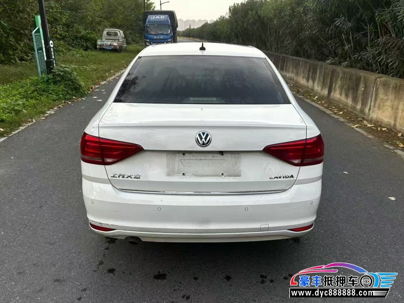 18年大众朗逸轿车抵押车出售