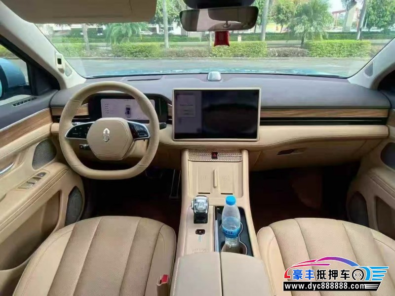 24年华为问界轿车抵押车出售