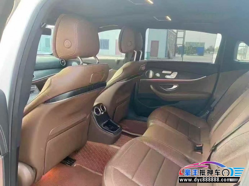 21年奔驰E轿车抵押车出售