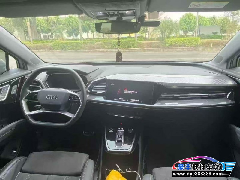 23年奥迪Q4轿车抵押车出售