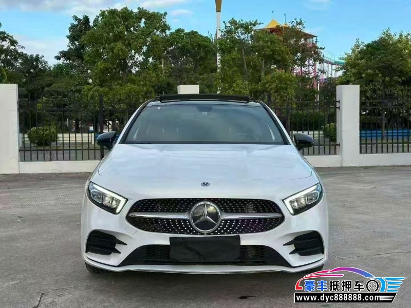 20年奔驰A轿车抵押车出售