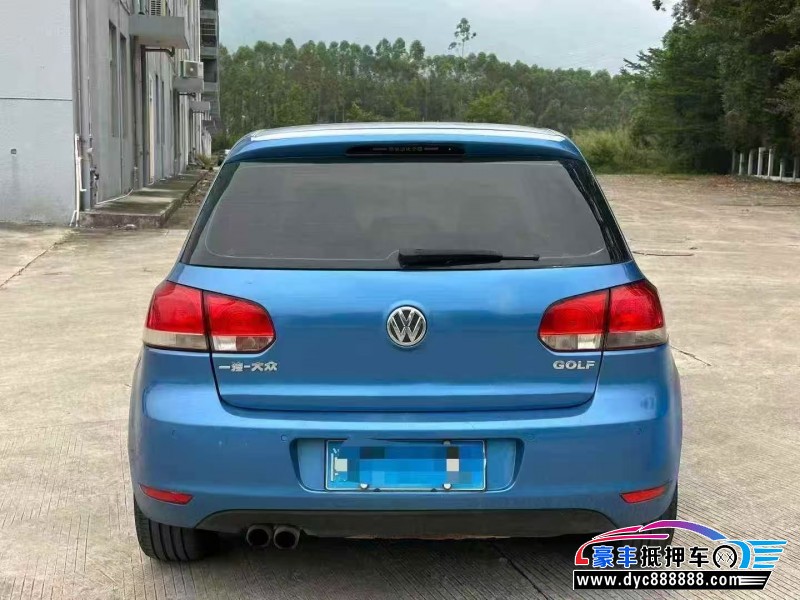 13年大众高尔夫轿车抵押车出售