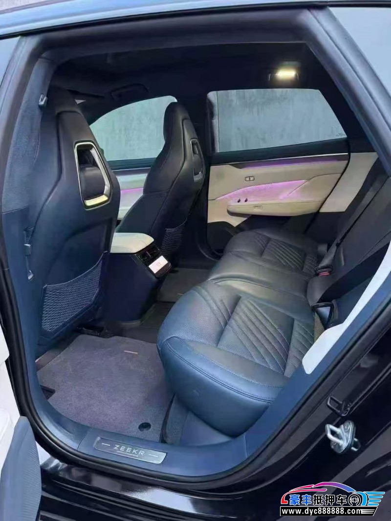 24年极氪001轿车抵押车出售