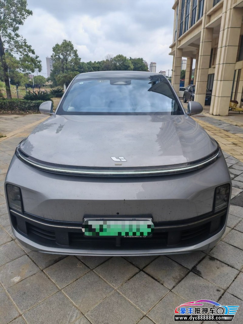 24年理想L8轿车抵押车出售