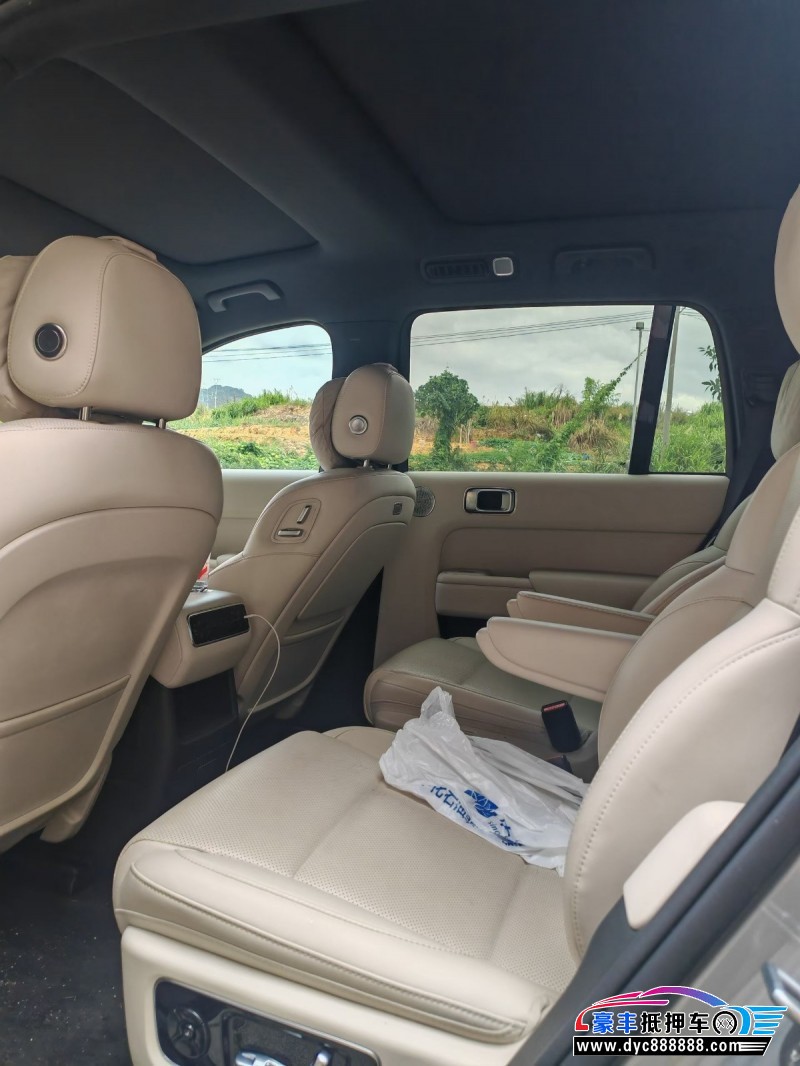 24年理想L8轿车抵押车出售