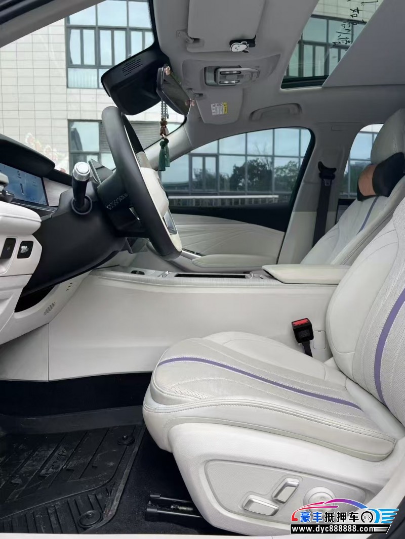 24年吉利星瑞轿车抵押车出售