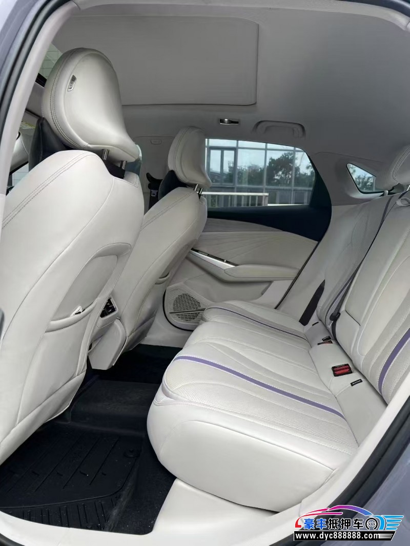 24年吉利星瑞轿车抵押车出售