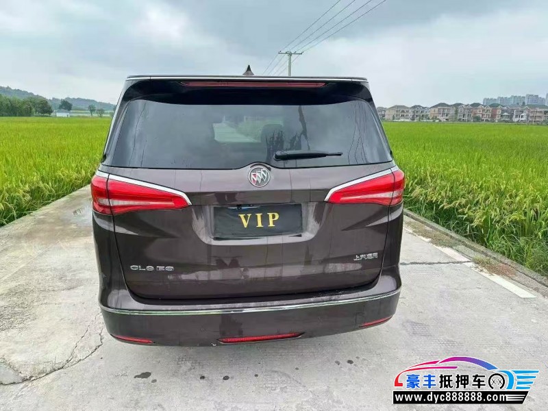 17年别克GL8轿车抵押车出售