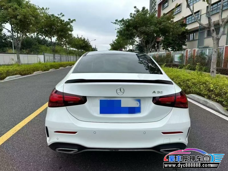 23年奔驰A轿车抵押车出售