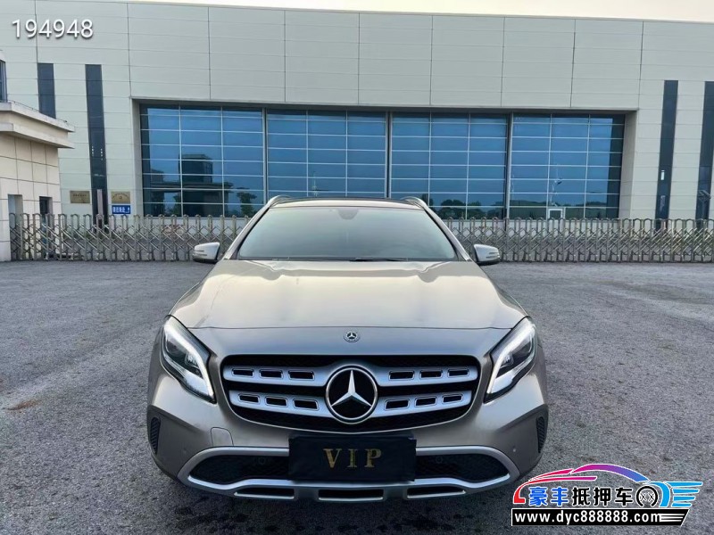 19年奔驰GLA轿车抵押车出售