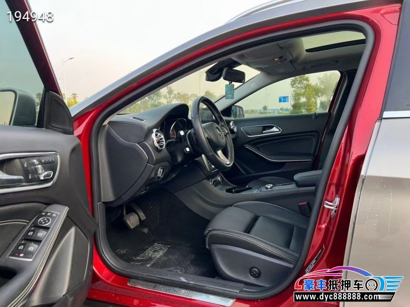 19年奔驰GLA轿车抵押车出售