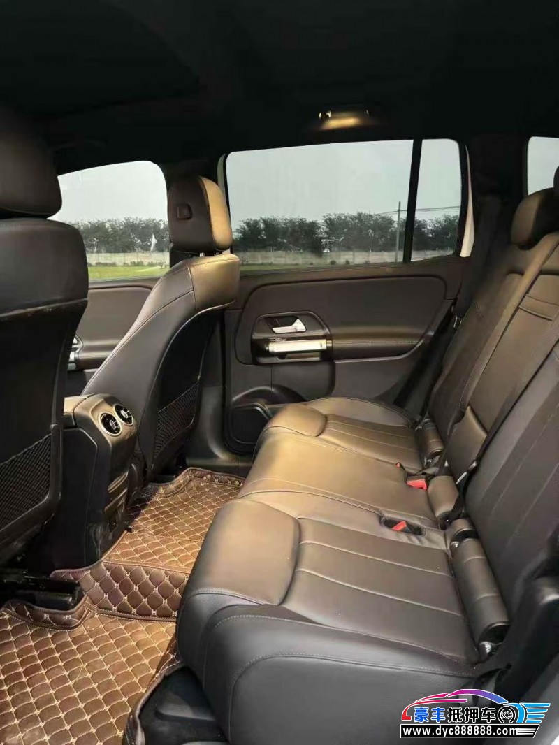 22年奔驰GLB轿车抵押车出售