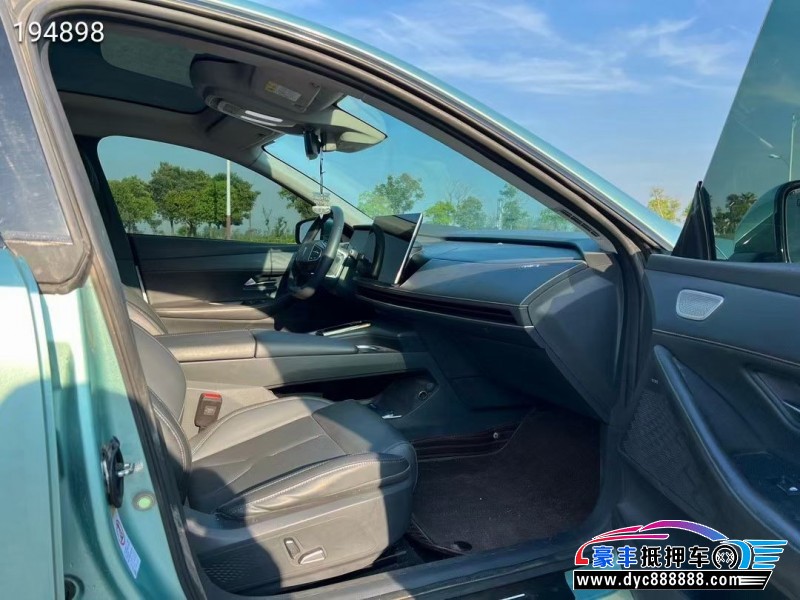 22年长安深蓝SL03轿车抵押车出售