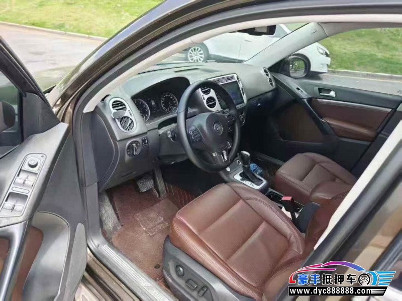 15年大众途观轿车抵押车出售