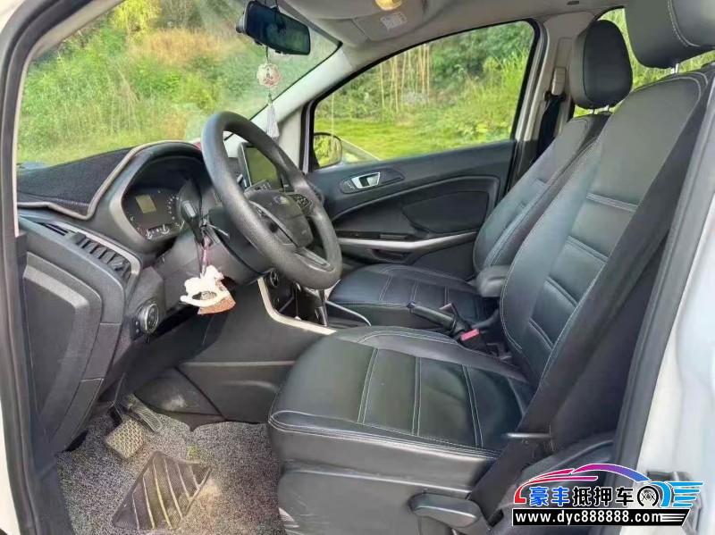 18年福特翼搏轿车抵押车出售