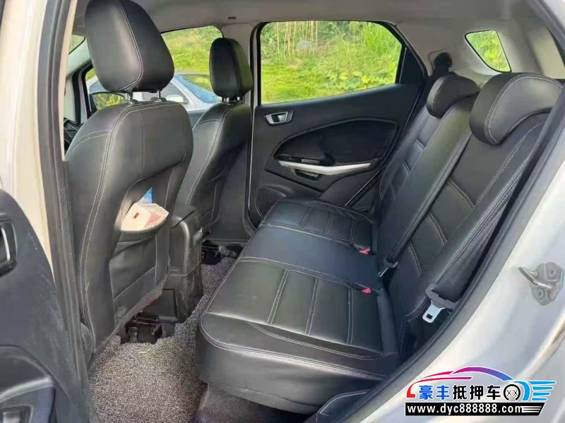 18年福特翼搏轿车抵押车出售