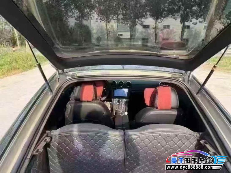 12年奥迪TT轿车抵押车出售