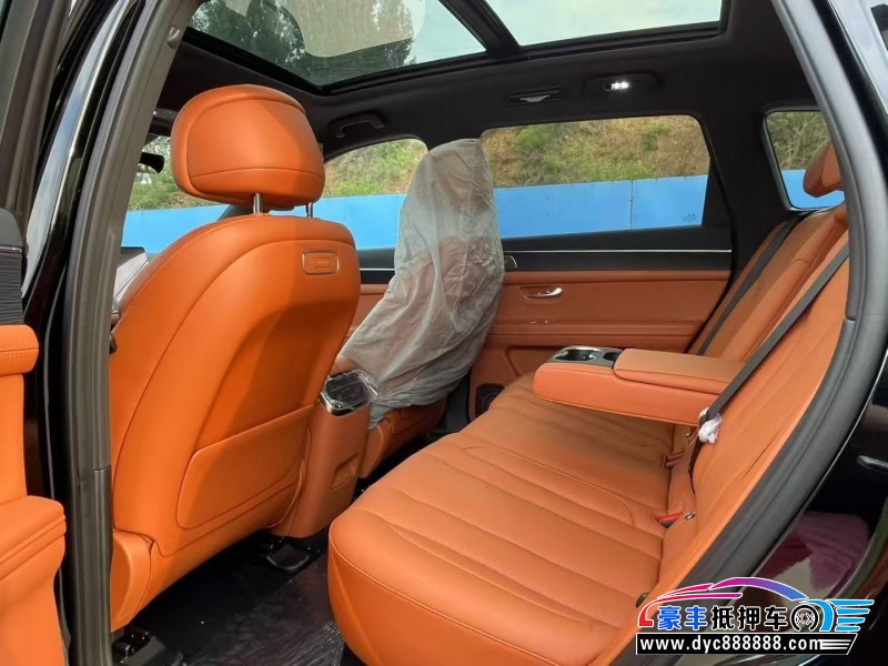 25年华为问界轿车抵押车出售