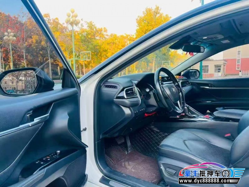 19年丰田凯美瑞轿车抵押车出售