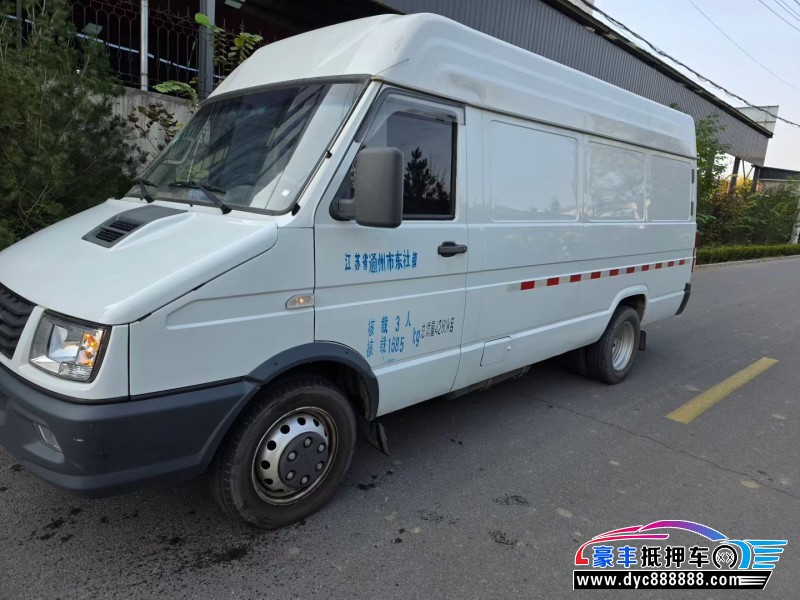 23年依维柯得意MPV抵押车出售