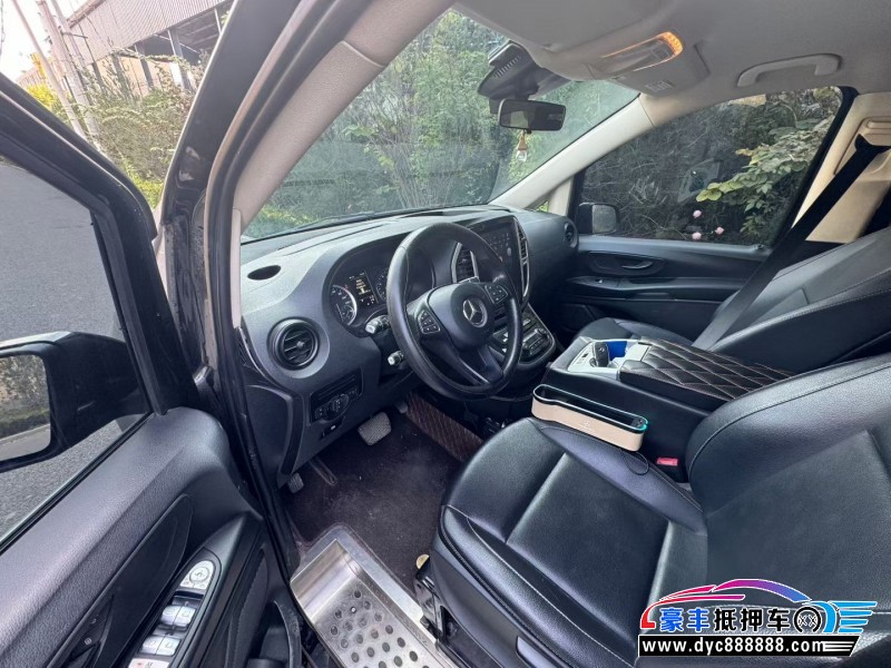 20年奔驰威霆MPV抵押车出售