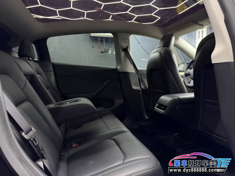 22年特斯拉Model Y轿车抵押车出售