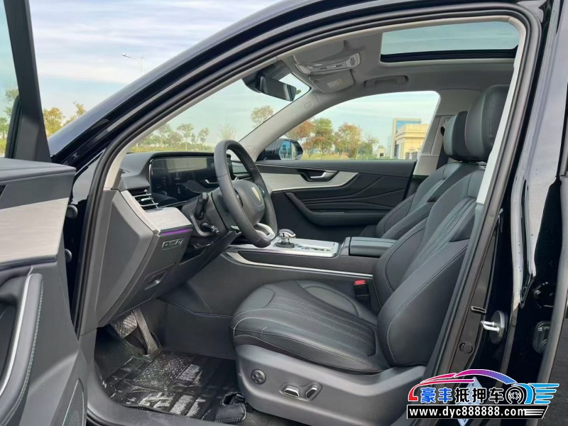 25年红旗HS5轿车抵押车出售