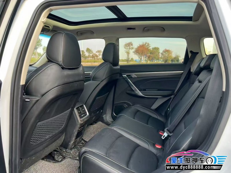 20年吉利博越轿车抵押车出售