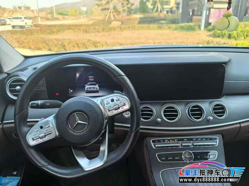 20年奔驰E轿车抵押车出售