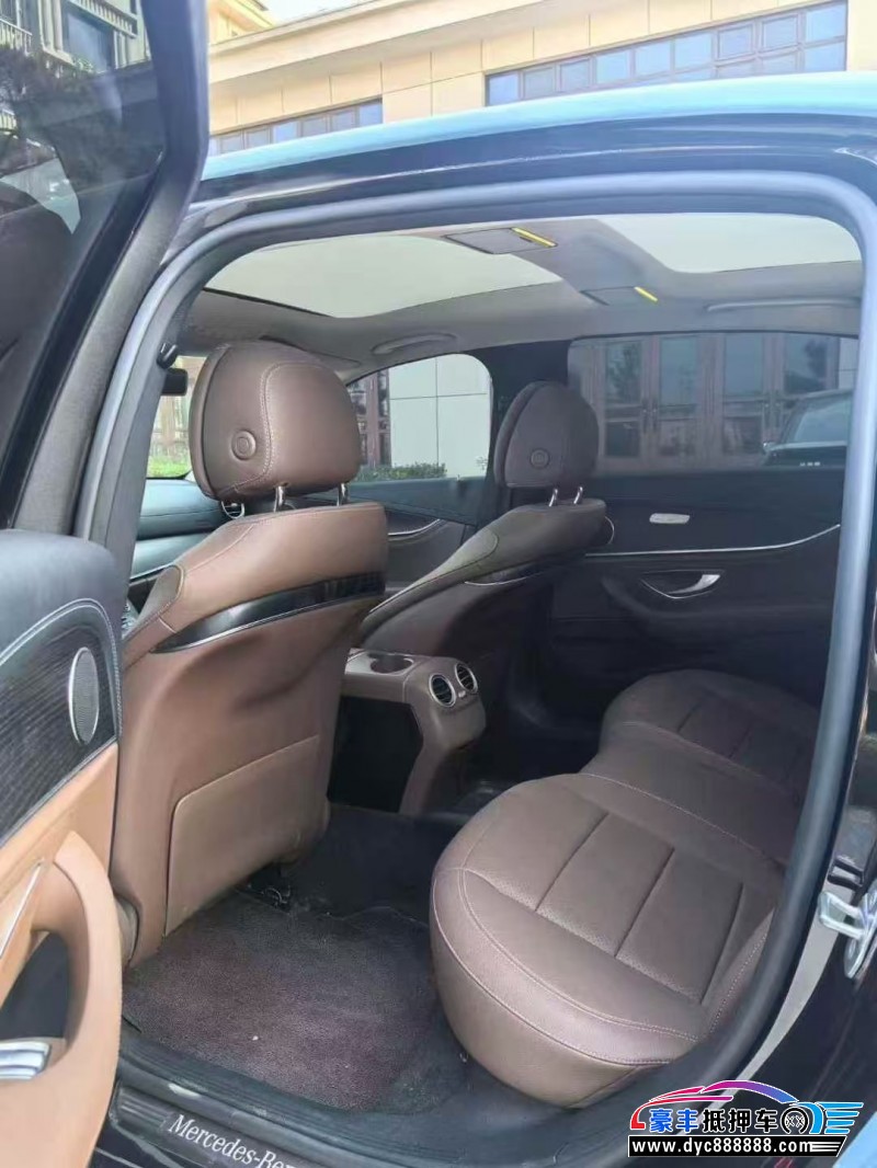 20年奔驰E轿车抵押车出售