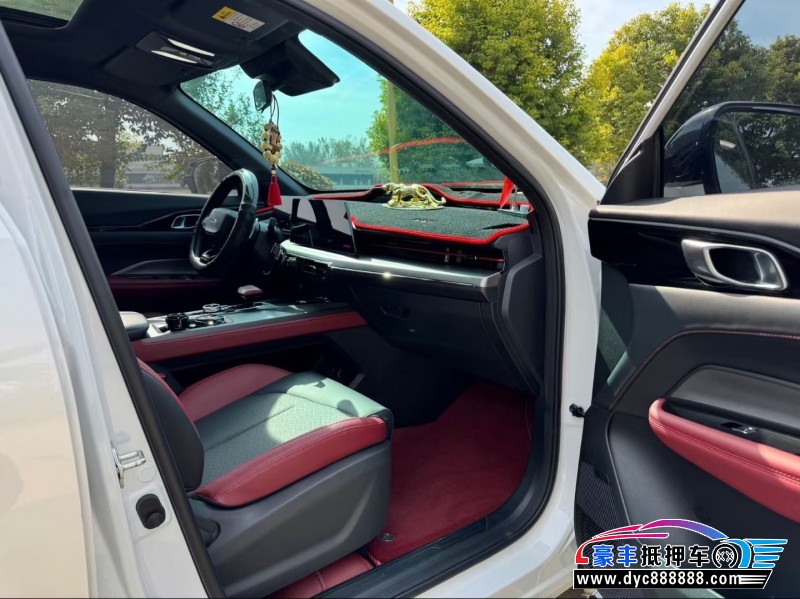 24年长安欧尚Z6轿车抵押车出售