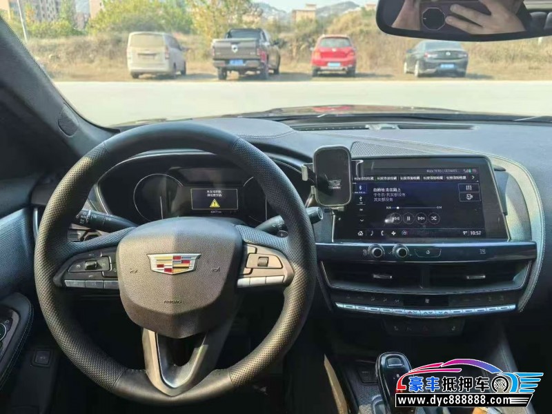 21年凯迪拉克CT5轿车抵押车出售