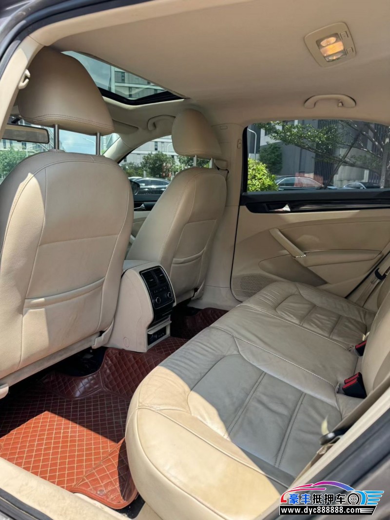 11年大众帕萨特轿车抵押车出售